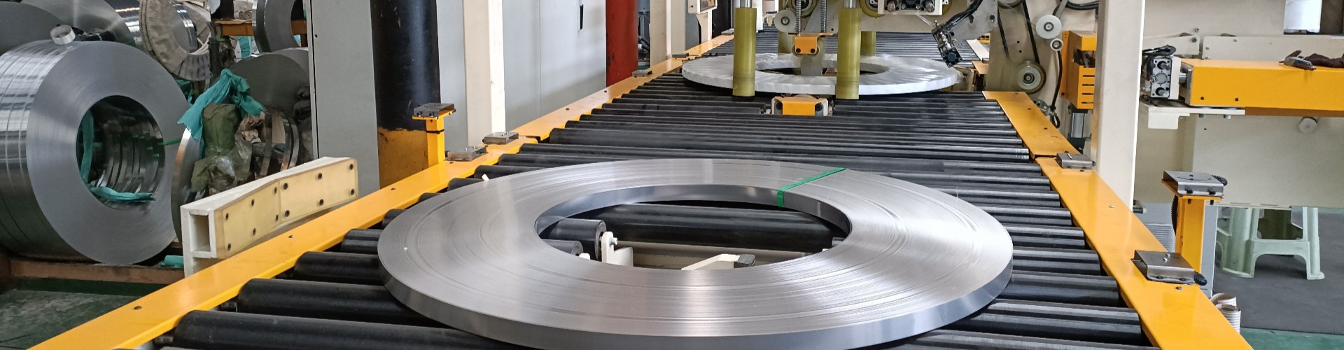 Horizontal Coil Wrapping Machine